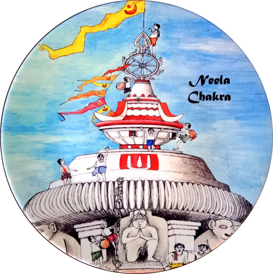 Neel Chakra, Everyday at Sunset the Garuda Sevakas climb to the top of 214 feet high temple to fasten flags offered by the devotees