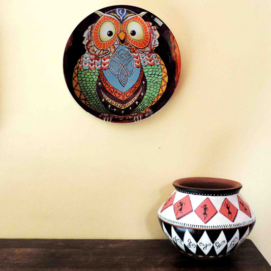 The bright owl, Companion for owl-some people who find creativity at night.